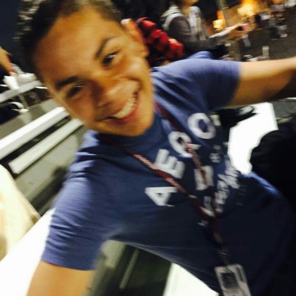 Meet your Posher, Luis